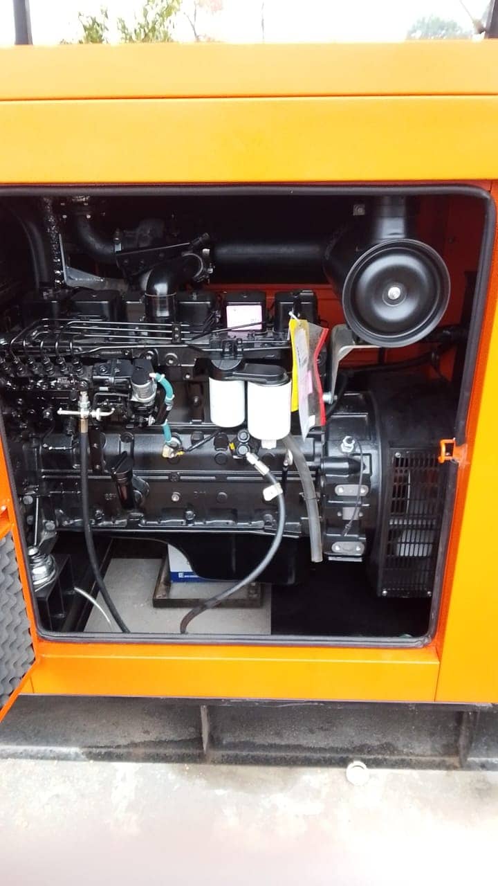 100kva new Diesel Generator Cummins in canopy for sale 3