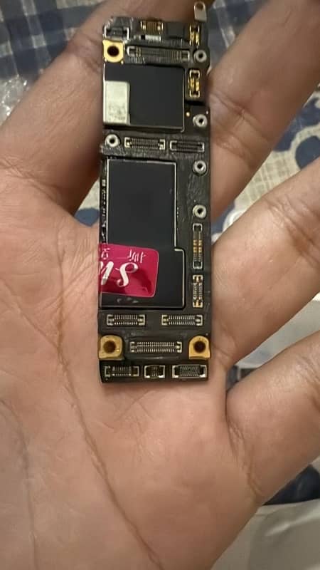 IPHONE 11 Orginal Board Non PTA Icloud Clean 128gb Without Face ID 1
