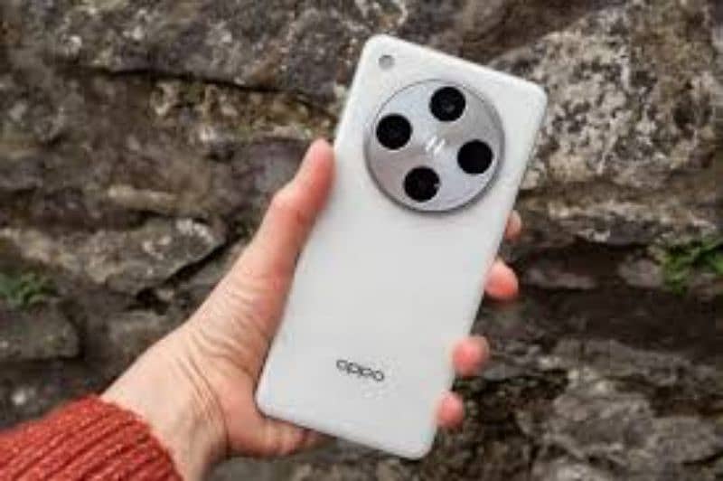 OPPO FIND X8 ultra 16///512 ( Non pta) 0