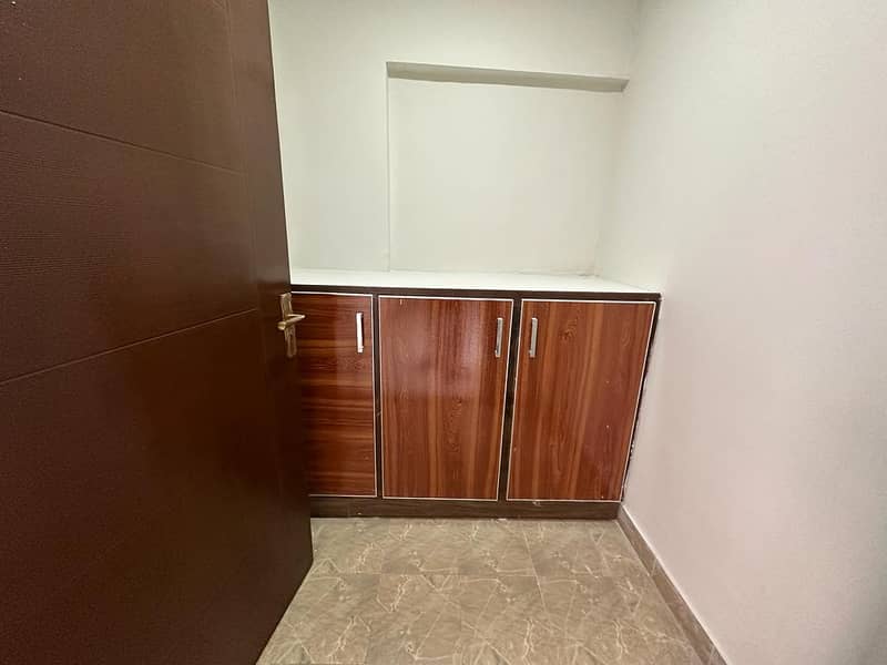 3 Bedroom apartment available for rent in Askari 14 9
