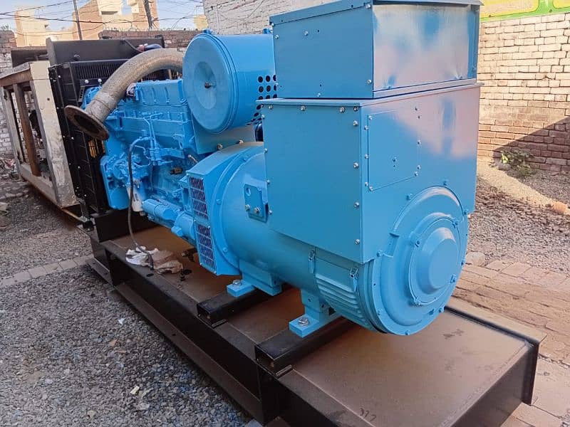 Cummins 250 kva diesel generator made in USA 11