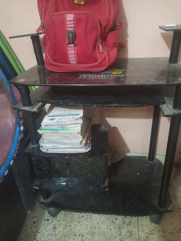 computer table normal condition 0
