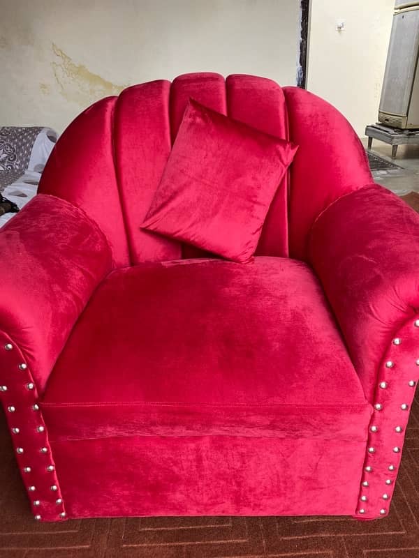 5 seater red new sofa in velvet 2