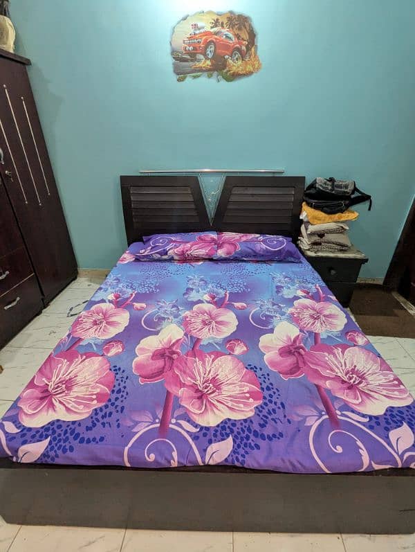 Double Bed with side table and Almirah 1