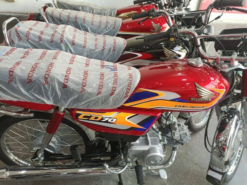 Honda 70 or 125 all model r colour instantly avail 0