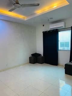 One Bed 600 S/F Apartment In Capital Residence E-11