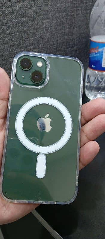 Iphone 13 4