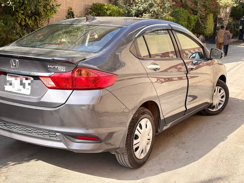 Honda City cvt 2022 1500cc Automatic 4