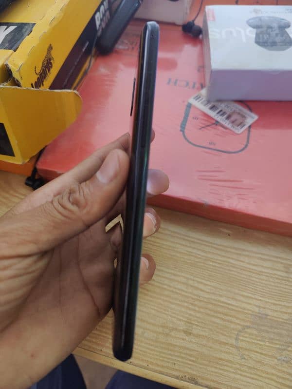 One plus 6t 8/128 All ok Fingers ok dual Sim approved 2
