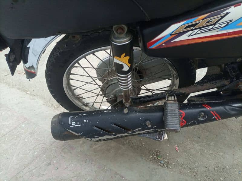 Honda 125 Urgent sale 03024938814 9