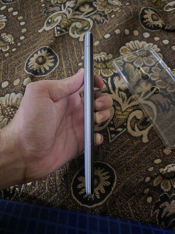 Sonr Xperia XZ3 4/64 NoN Pta 4