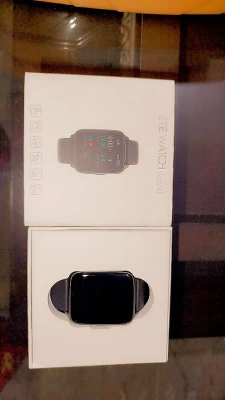 Box pack US imported new ZTE smart watch 3