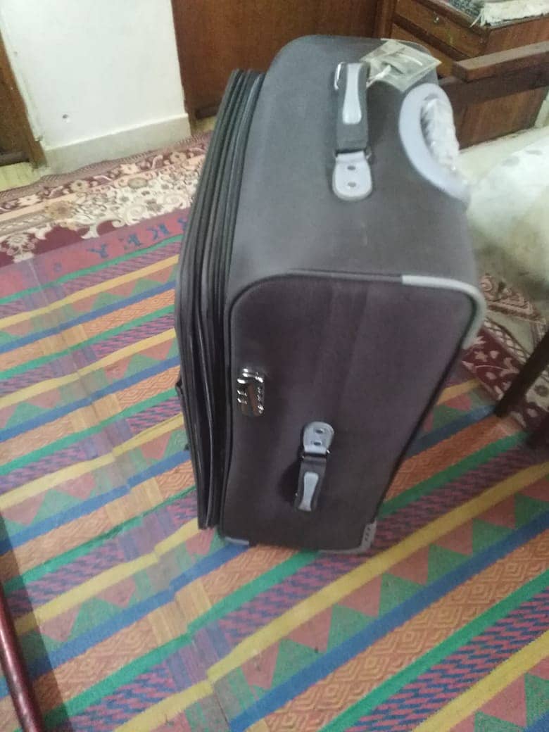 Luggage Traveling Bag, Large Size, 31 inch, Best Quality 2