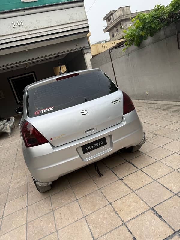 Suzuki Swift 2011 1