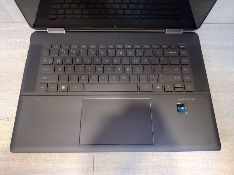 HP SPECTURE X360 | i7-13700H | 16-512 PREMIUM HIGH END NEW LAPTOP 5