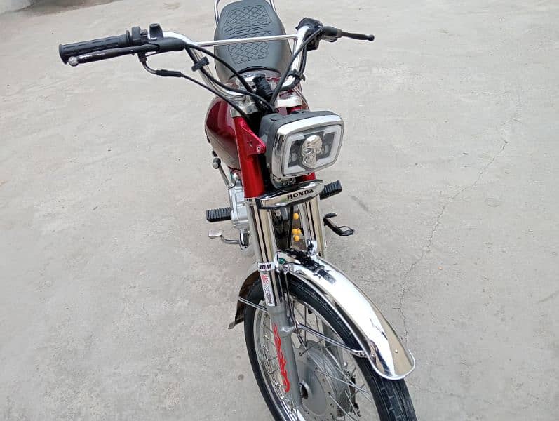 10 by 10 like new 6