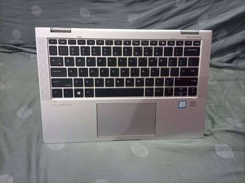 HP EliteBook 1030 G4 i5 8th Generation touch 360 0