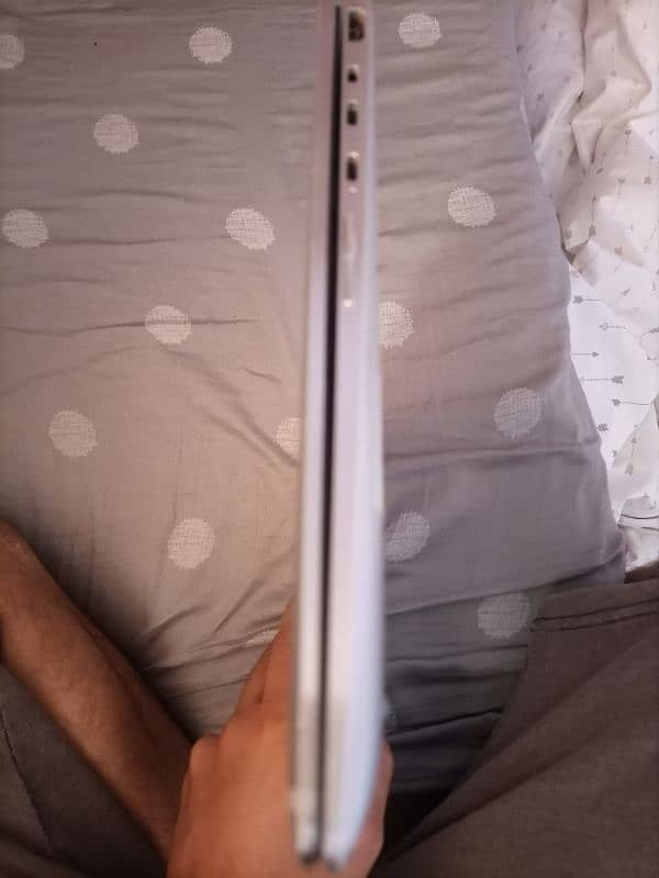 HP EliteBook 1030 G4 i5 8th Generation touch 360 4