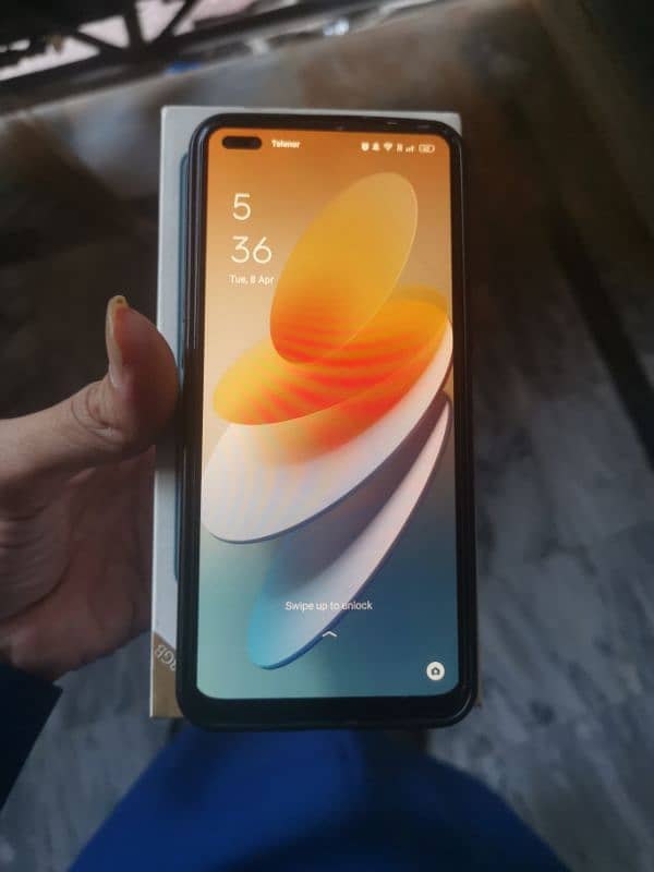 f17 pro full box like new condition 0
