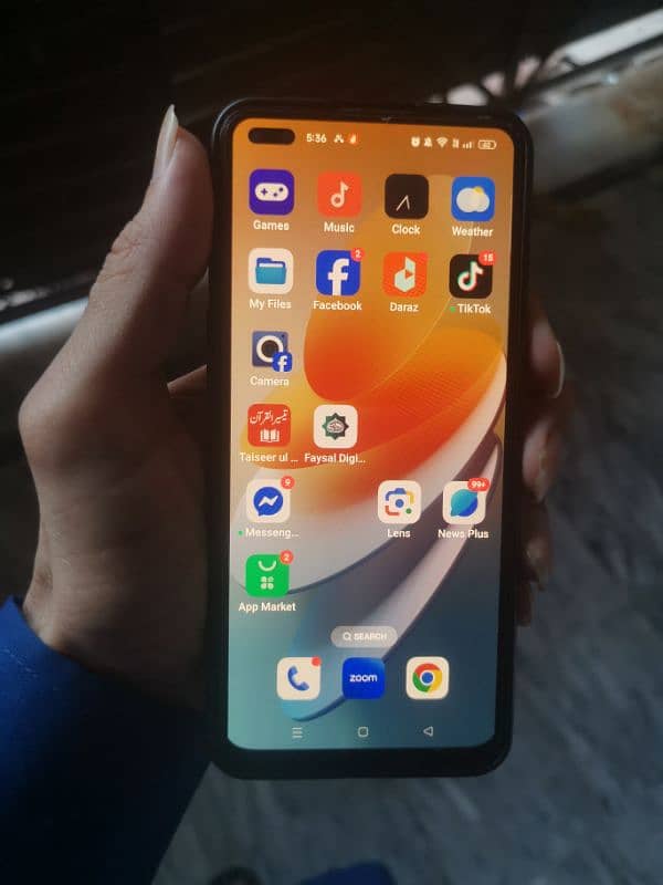 f17 pro full box like new condition 2
