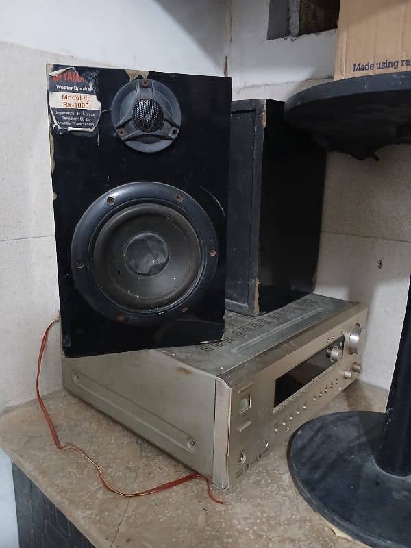 speakers for sale (110v) amplifierwith 6 inch and blutoth install 0
