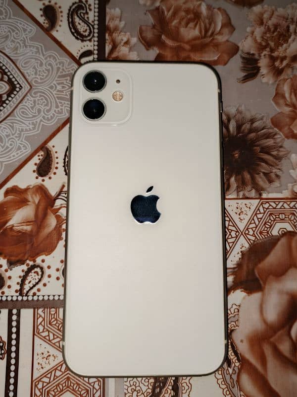 iPhone 11 White Color 0