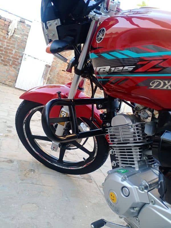 YAMAHA 125 3
