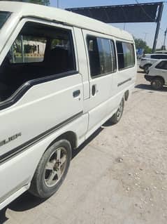 Mitsubishi hiace L300