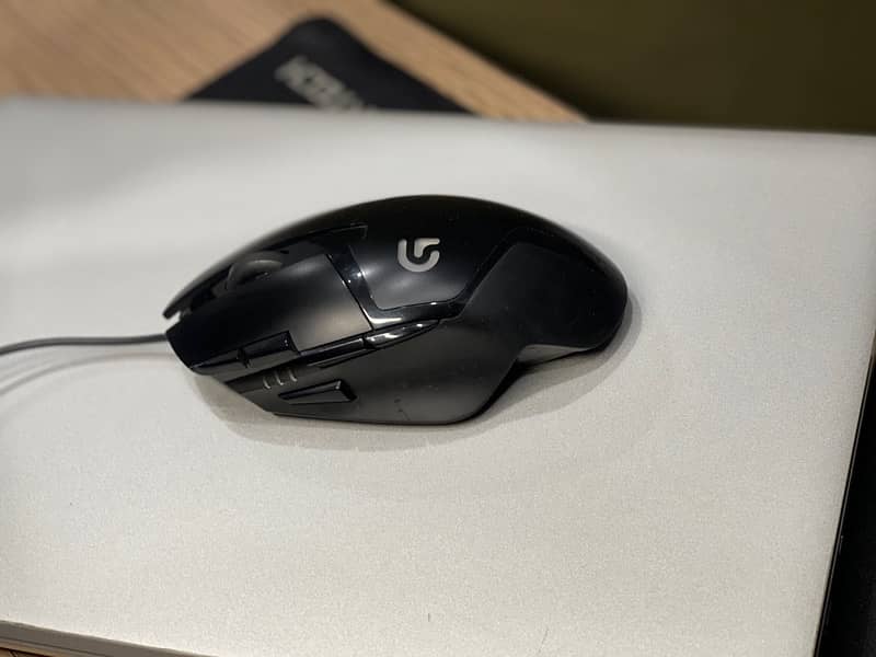 logitech g402 wired gaming mouse. 0