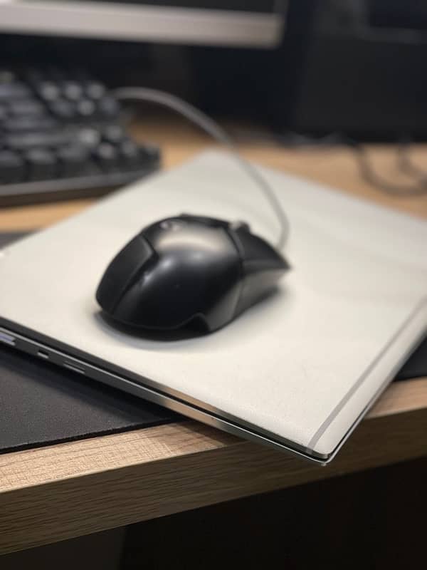 logitech g402 wired gaming mouse. 3