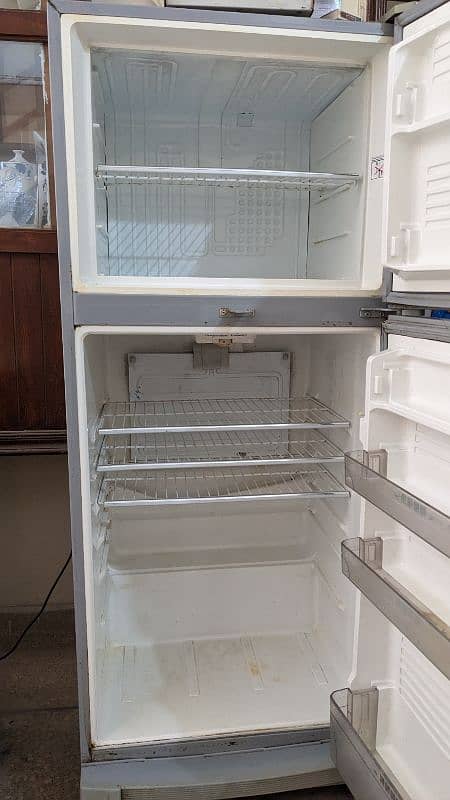 DAWLANCE Fridge (Monogram) 3