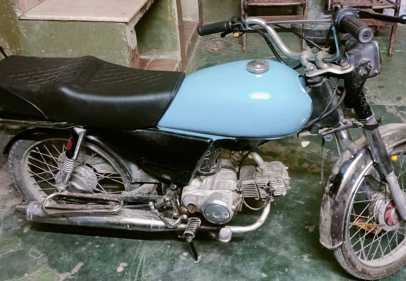 motorcycle 0