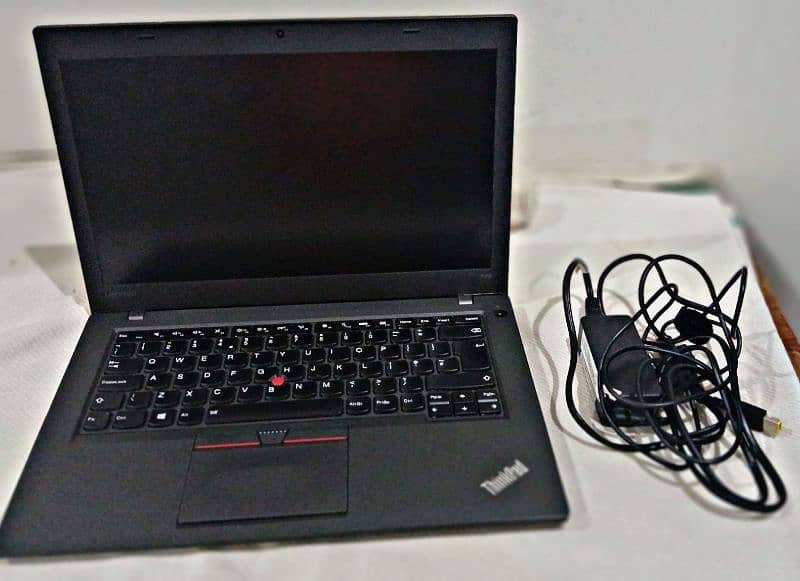 Lenovo ThinkPad 10/10 Condition  Core i5 6th Gen, 8GB RAM, 256GB SSD 2