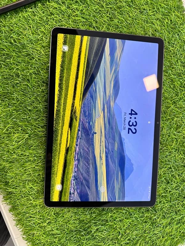 Samsung Galaxy Tab S9 with S PEN & KEYBOARD 1