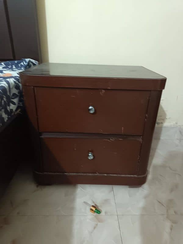 Dressing Table with 2 Drawers 2
