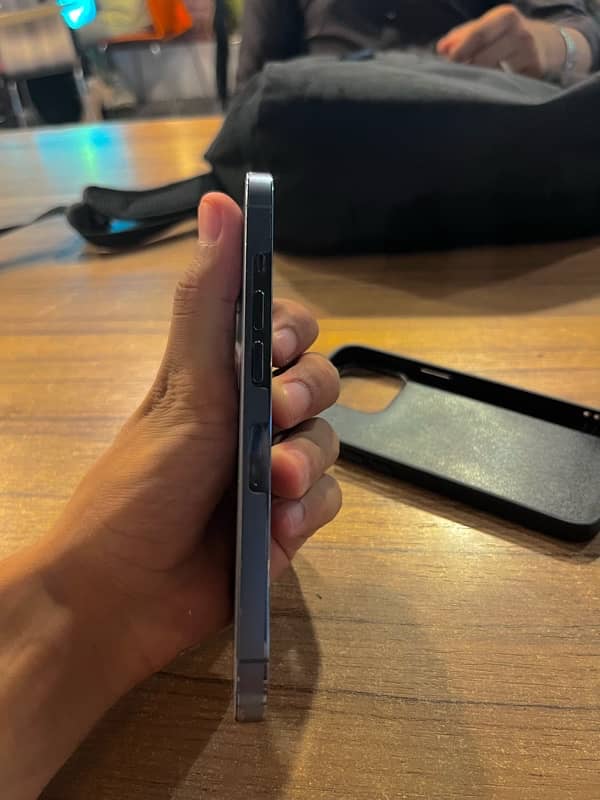 Iphone 13 Pro for sale | blue colour | iphone 11 12 14 pro 3