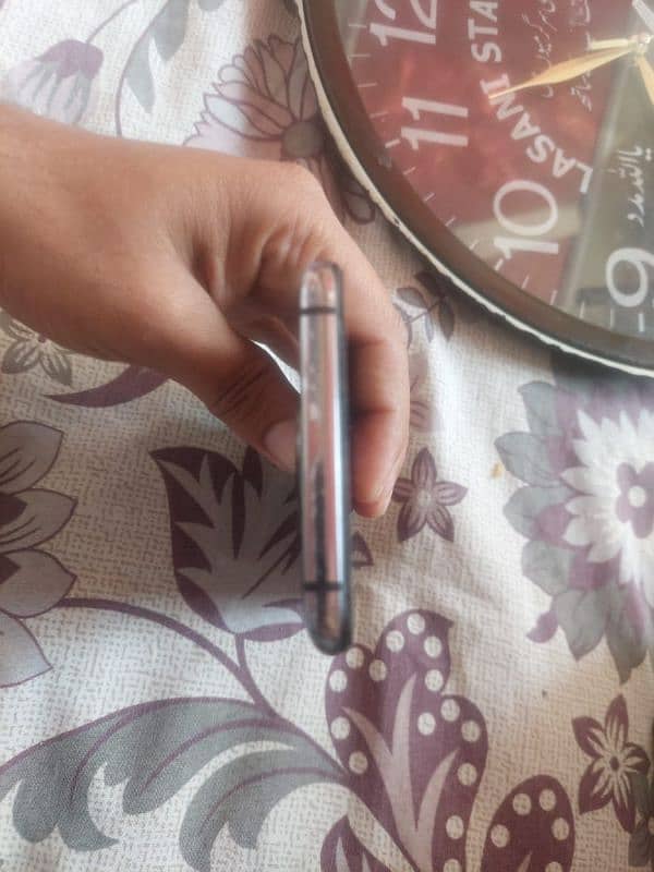 OnePlus 7t with charger pta proved only olx chat 2
