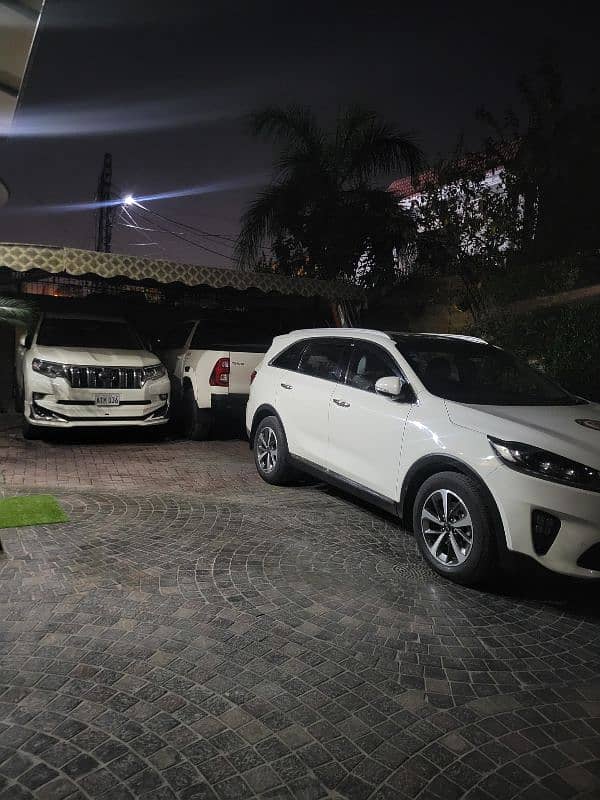 expert SUV driver needed in cantt for home 1