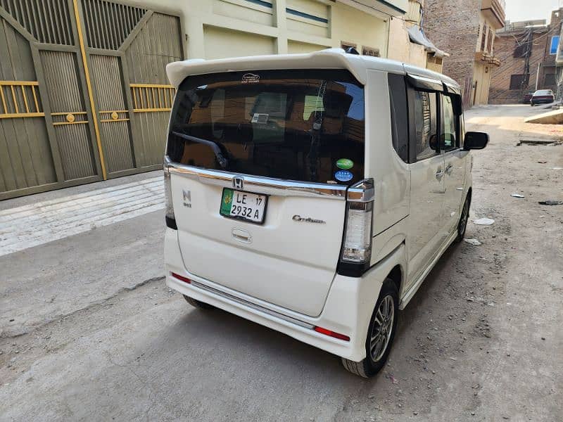 Honda N Box Custom full option 2014 2