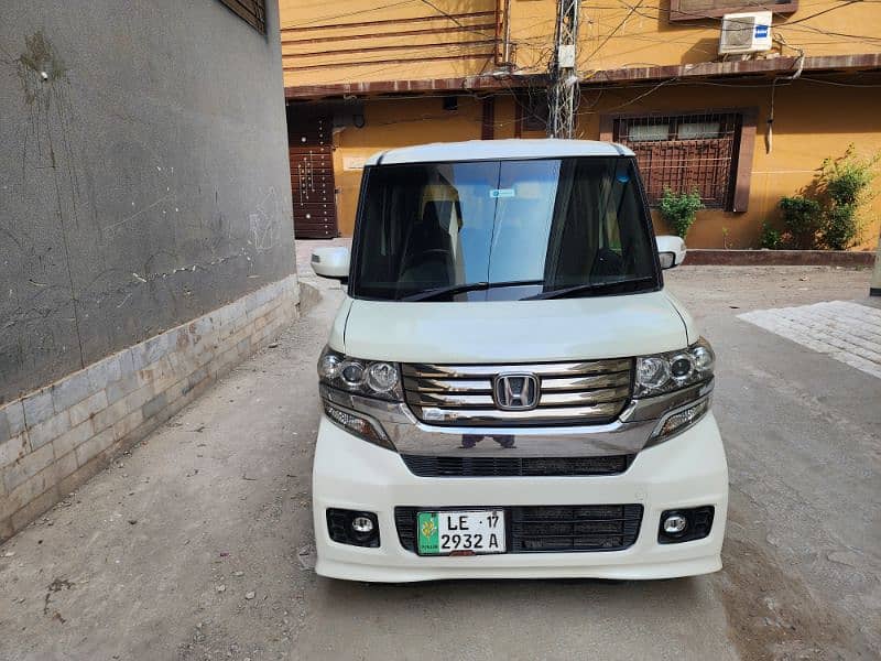 Honda N Box Custom full option 2014 5