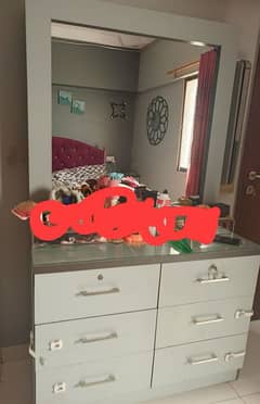 dressing table full size with 6 drawers
