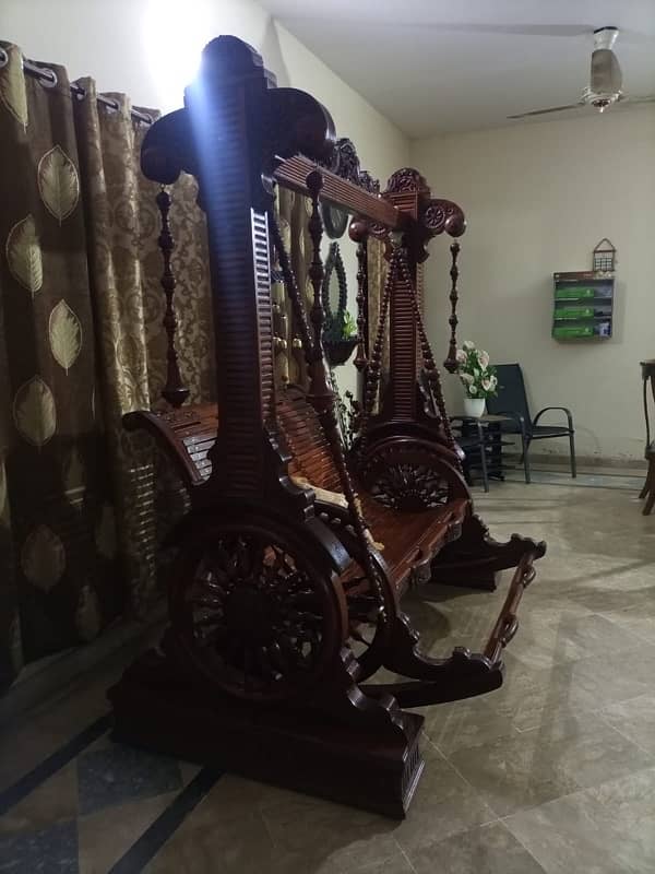 Marvel of Craftsmanship and antique eye catching design Swing Seat. 4
