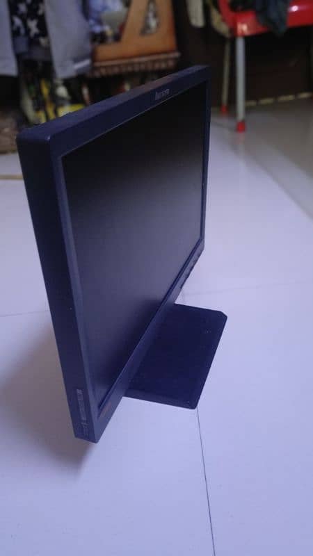 lenovo  lcd 3