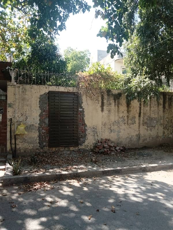 Revenue society A block 10.150 square fit plot near umt for sale 1