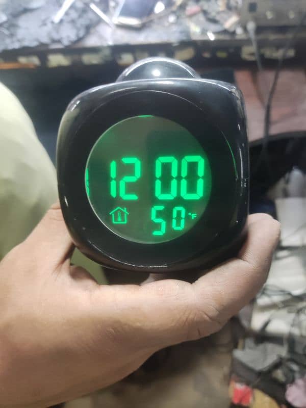 projector plus led clock with voice function 0