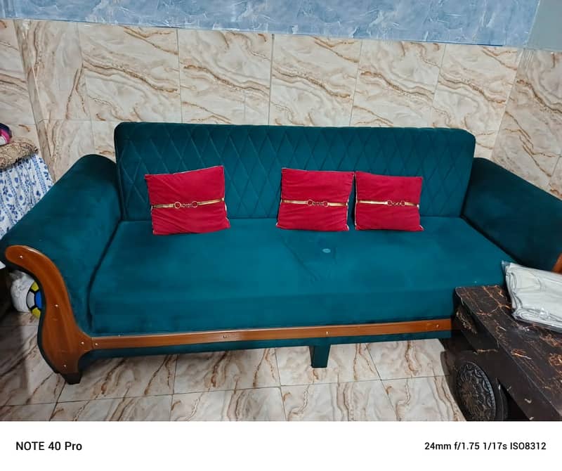 Sofa, sheeti ND table 2