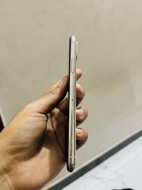 Iphone X 64gb White with Box 2