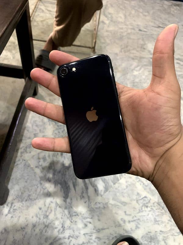 iphone SE 2023 3rd generation 0