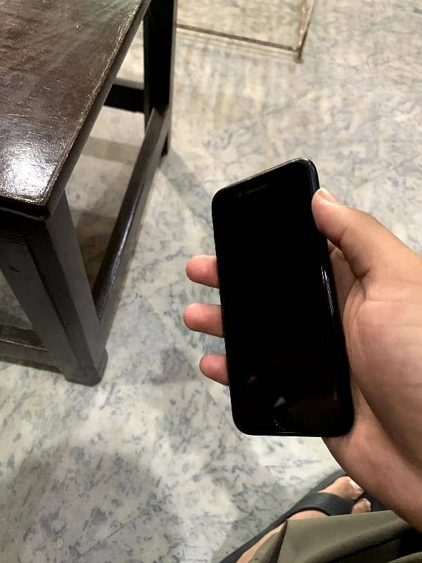 iphone SE 2023 3rd generation 5