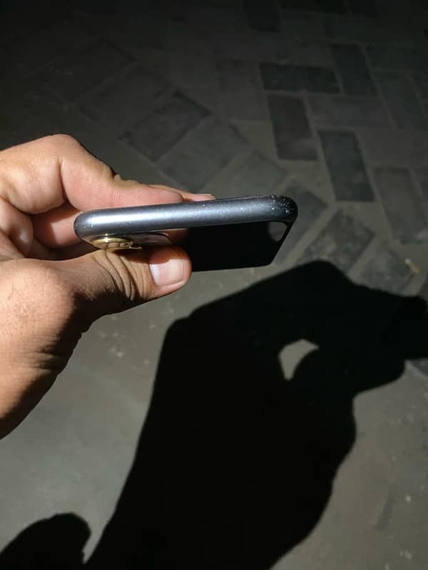 i phone 11 0